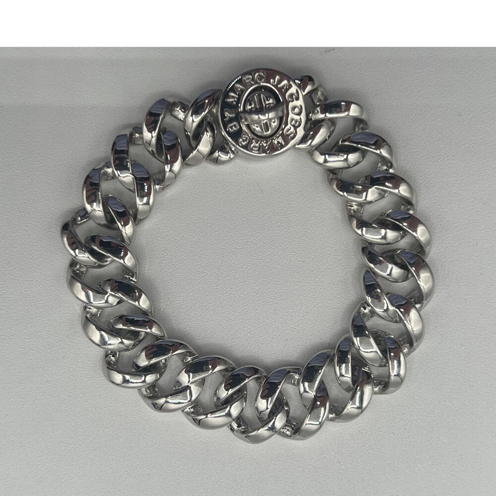 MARC JACOBS Katie Turnlock Bracelet Chunky Curb Chain Engraved Silver Tone 7" - Picture 11 of 13